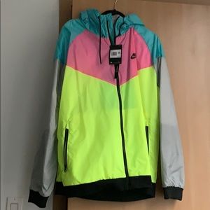 Brand new Nike windbreaker never worn